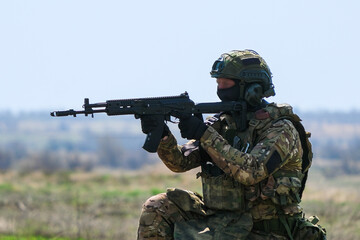 Fototapeta premium Modern Russian soldiers during training at the training ground