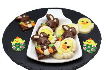 gourmandises pascales en chocolat © helenedevun