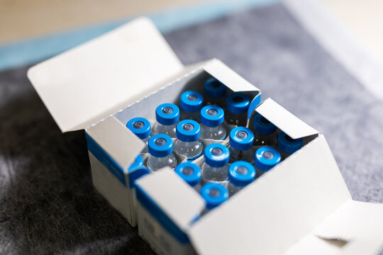Arranging vaccine bottles and packaging for efficient community immunization rollout