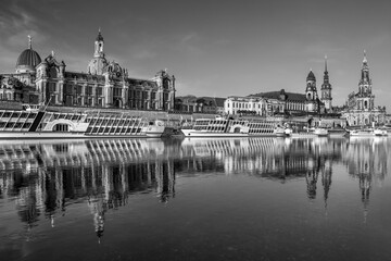 Fototapeta premium Historic Dresden city skyline with baroque architecture and old town buildings along the Elbe River in Saxony, Germany, scenic European cityscape and popular travel destination with cultural heritage 
