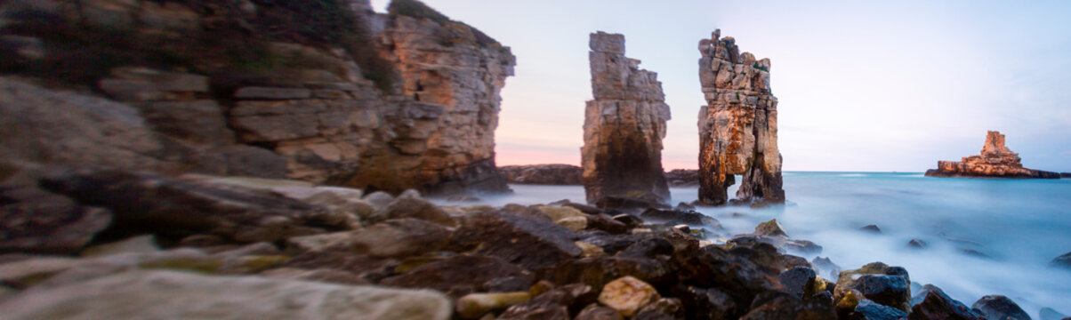 Mystical cliffs and a choppy sea. / Kocaeli - Turkey