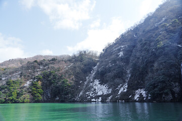 Fototapeta premium 富山の庄川峡遊覧船から見た風景