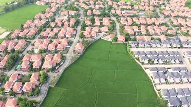 Real estate development and housing projects in San Sai district, near Chiang Mai city. Balance between urban convenience and quiet natural environment for home buyers and property investors.