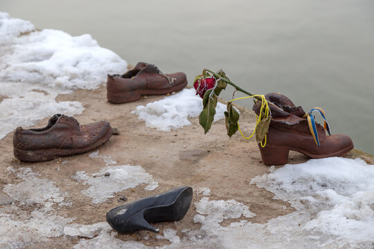 Budapest, Hungary: Shoes on the Danube shore are a monument created in memory of the Jews killed during the Second World War by the Arrow Cross Party soldier's between 1944-1945.