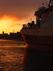 Fototapeta premium Colorful sunset in Marseille in France