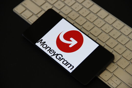MoneyGram International, Inc. Empresa estadunidense de pagamentos P2P cross-border e transfer&ecirc;ncia de dinheiro com sede nos Estados Unidos e sede em Dallas, Texas.
