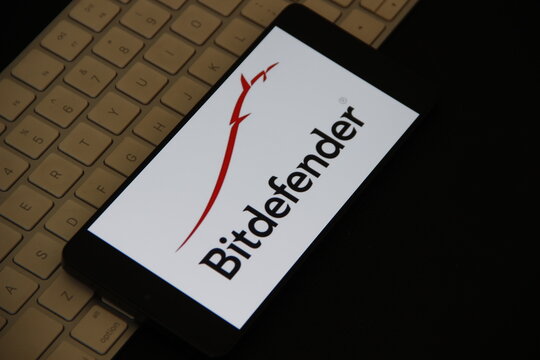 Bitdefender - Renomada su&iacute;te de seguran&ccedil;a cibern&eacute;tica e antiv&iacute;rus, desenvolvida por uma empresa romena fundada em 2001. Ele protege dispositivos (Windows, macOS, Android, iOS) contra v&iacute;rus, malware.
