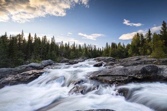Rapids of the Gamaj&aring;hk&aring; River, Kvikkjokk, Laponia, Norrbotten, Lapland, Sweden