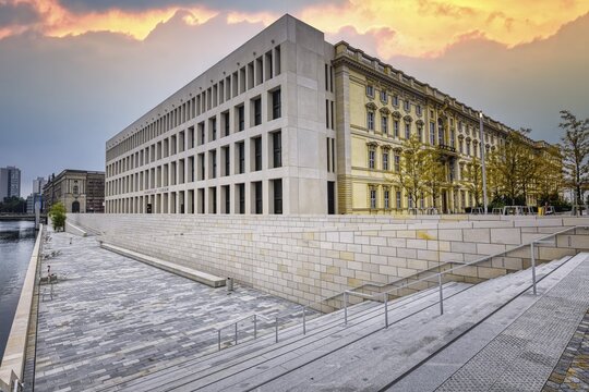 River promenade and Spree terraces at the new Berlin Palace or Humboldt Forum, Unter den Linden, Berlin, Germany