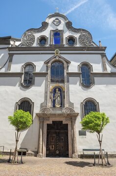 Sacred Heart Monastery, fa&ccedil;ade of the Jesuit Church, Hall in Tyrol, Tyrol, Austria
