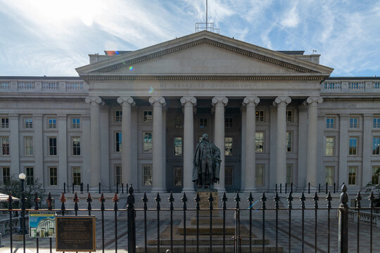 U.S. Treasury Building and Statue in Washington DC