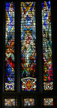 vitraux art nouveau de l'&eacute;glise St Blaise de Vichy