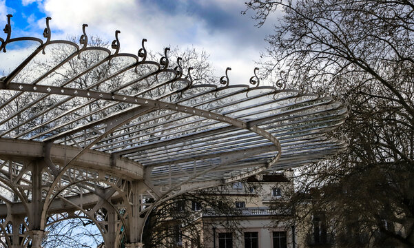 verri&egrave;re du casino de Vichy