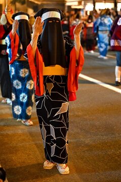 西馬音内盆踊り　秋田県羽後町　traditional japanese dance festival