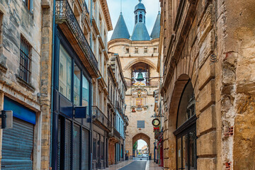 Obraz premium Grosse Cloche medieval city gate and bell tower in Bordeaux city center, Gironde, Nouvelle-Aquitaine, France. French old town buildings. Travel and touristic landmark in Europe