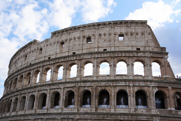 Fototapeta premium Roman Colosseum, also known as the Flavian Amphitheater in Rome, Italy.