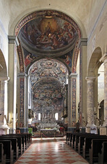 Obraz premium il presbiterio affrescato della chiesa di San Prospero a Reggio Emilia