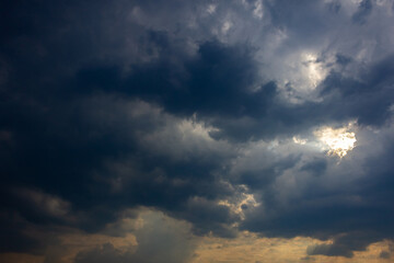 Obraz premium beautiful sky and clouds at sunset