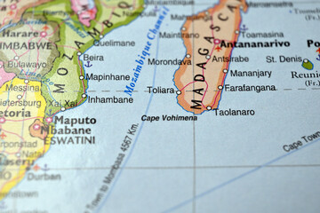 Naklejka premium Toliara Madagascar Macro World Map Defocused Bokeh Background Close Up Geographic Image