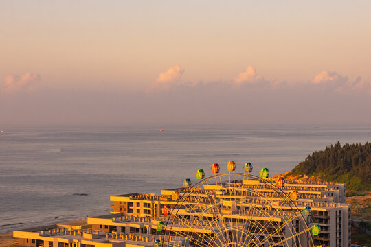 Moon Bay Seascape and Ferris Wheel in Yangxi County, Yangjiang City, Guangdong Province，China