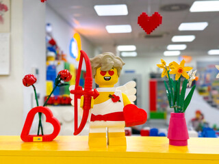 Naklejka premium Lego cupid valentine display