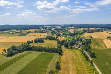 Naklejka premium Ausblick auf die ländliche Region bei Wieseth nahe Feuchtwangen im westlichen Mittelfranken