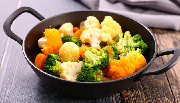 彩り野菜の温野菜プレートとナチュラル食卓