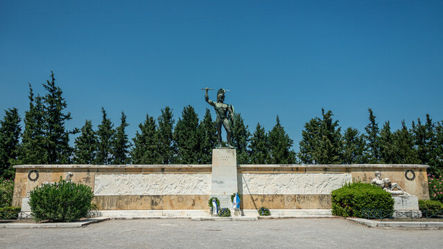 Memorial monument to King of Sparta Leonidas, the 300 Spartan and the 700 Thespians who fought at the Battle of Thermopylae, Greece