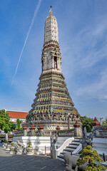Naklejka premium Bangkok, Thailand - Wat Arun Temple (The Temple of Dawn) in Bangkok