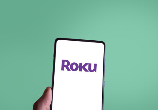 Roku logo on a screen. . Link&ouml;ping, &Ouml;sterg&ouml;tland, Sweden. 03-21-2026