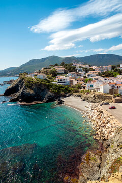 Llan&ccedil;a is a little coastal town with beatiful beaches within Costa Brava coastline in the province of Girona, Catalonia, Spain