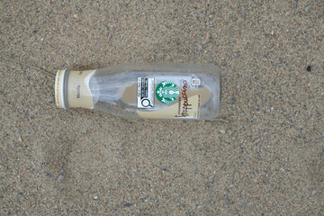 Naklejka premium discarded 