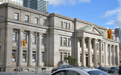 Naklejka premium exterior of Lillian Massey Building, designed by George Martell Miller, in Neoclassical style, at 153 Bloor St W, built 1908-1912, Toronto (University of Toronto’s Household Science building)
