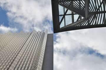 Naklejka premium skyward view of Royal Bank Plaza tower and Allen Lambert Galleria (Calatrava) at Brookfield Place, Bay St, Toronto