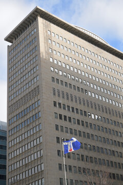 City of Toronto flag and Shell Oil Building, 505 University Av, mid-century stone modernism designed by Marani & Morris, 1958