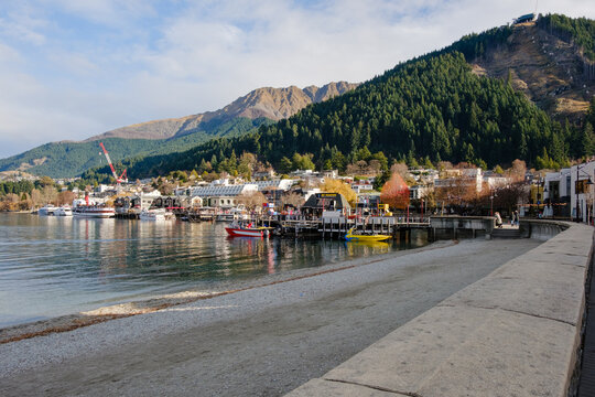 Queenstown Waterfront with beach and Bob's Peak in the background
