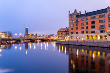 Fototapeta premium General views of the streets of Stockholm, the capital of Sweden, in February 2026, including Gamla stan, ostermalm, Sodermalm, museums, iconic buildings, animals, and urban architecture.