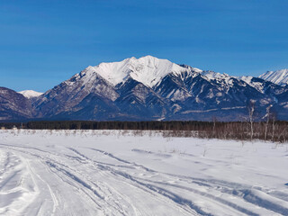 Fototapeta premium Blue sky and mountains