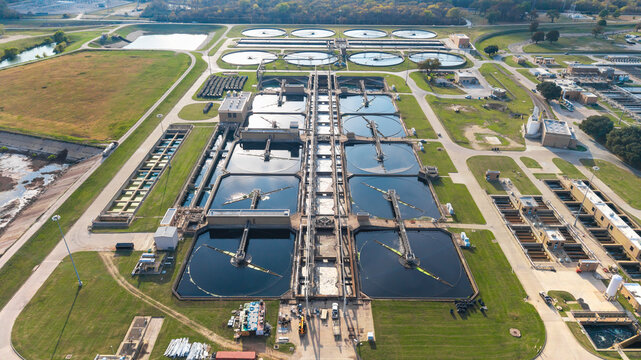 Water treatment plant processing sewage for wastewater management in Dallas