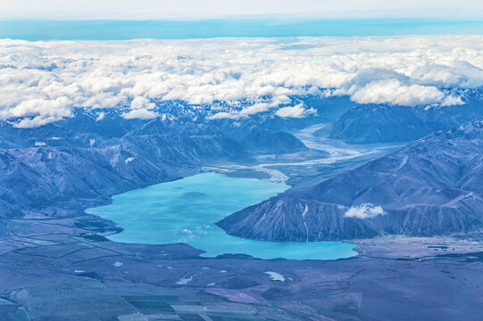 Lake Ohau, Canterbury, South Island, New Zealand, Oceania.