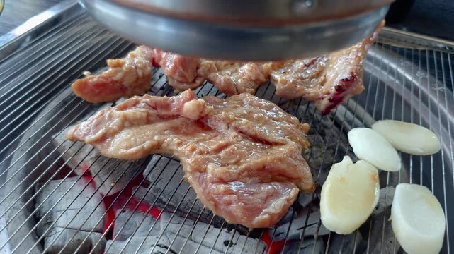 한국음식,음식,돼지갈비,숯불돼지갈비,돼지고기,Korean food, food, pork ribs, charcoal-grilled pork galbi, pork