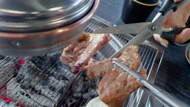 한국음식,음식,돼지갈비,숯불돼지갈비,돼지고기,Korean food, food, pork ribs, charcoal-grilled pork galbi, pork