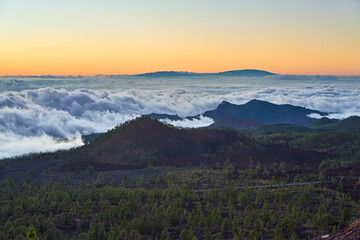 Fototapeta premium Sea of clouds with La Palma on horizon