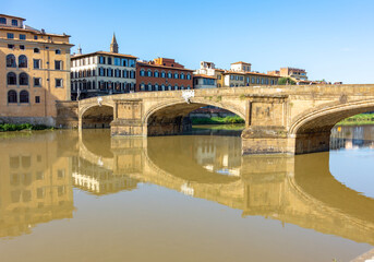 Fototapeta premium St. Trinity bridge over Arno river, Florence, Italy
