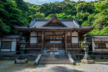 Fototapeta premium 白山比咩神社 拝殿 山口県岩国市