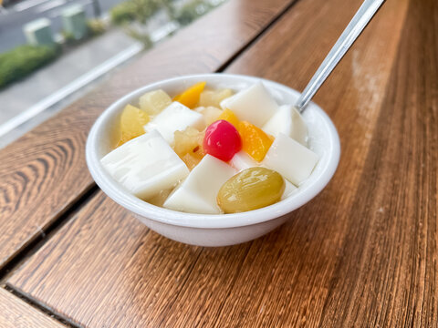杏仁豆腐 Images – Browse 843 Stock Photos, Vectors, and Video