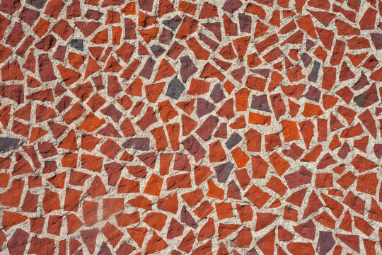 Ściana o ciekawej teksturze. A wall with an interesting texture.