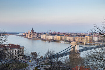 Obraz premium panorama view at the parliament with Danube river in Budapest