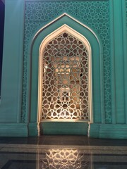 Obraz premium entrance to the mosque