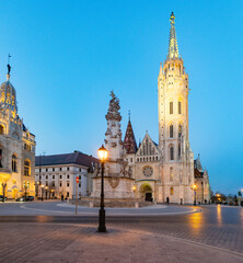 Obraz premium the Matthias Church in Budapest at blue hour Hungary Europe